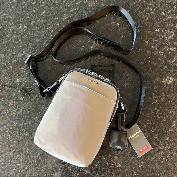 Tumi | Bags | New Tumi Rory Crossbody Khaki Black Nylon Small Purse ...